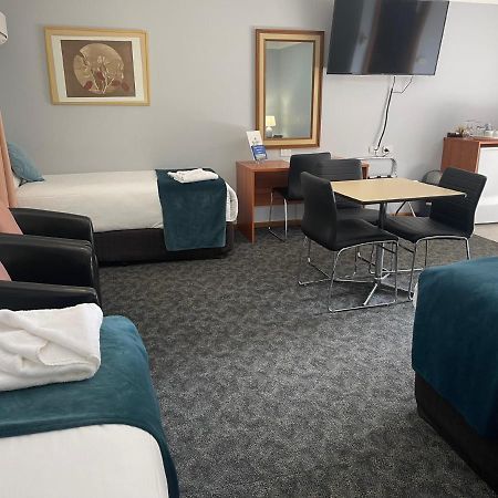 Town & Country Motor Inn Forbes Buitenkant foto