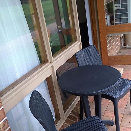 Town & Country Motor Inn Forbes Buitenkant foto