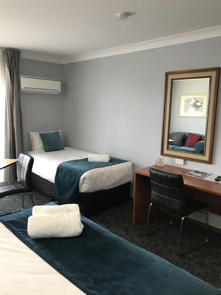 Town & Country Motor Inn Forbes Buitenkant foto