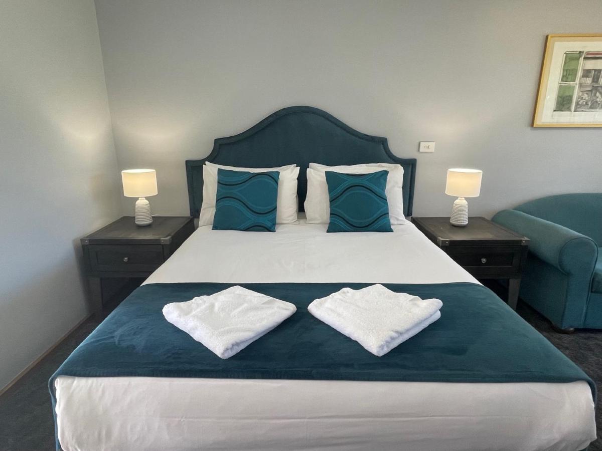Town & Country Motor Inn Forbes Buitenkant foto