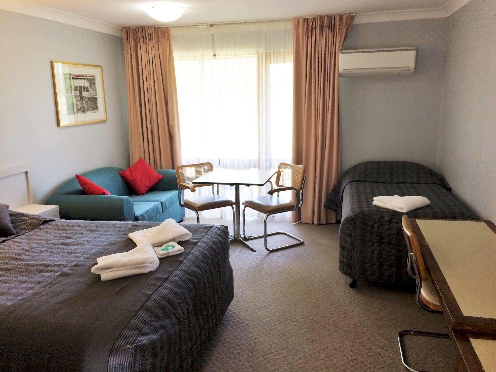 Town & Country Motor Inn Forbes Buitenkant foto