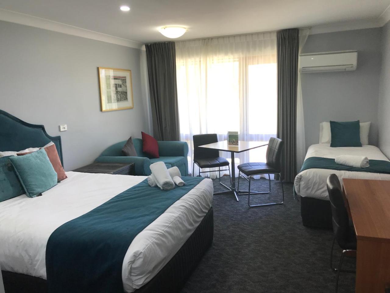 Town & Country Motor Inn Forbes Buitenkant foto